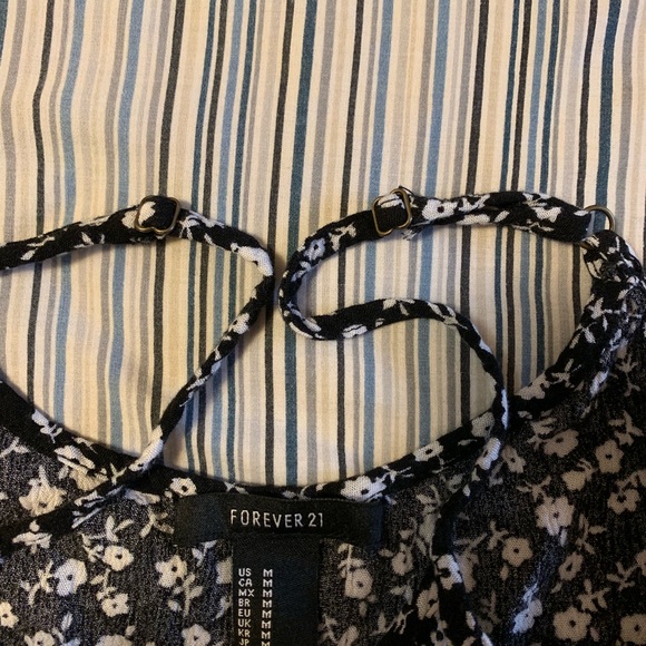 Forever 21 floral dress - Picture 3 of 4